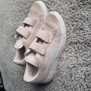 Puma pink suede girls velcro sneakers
